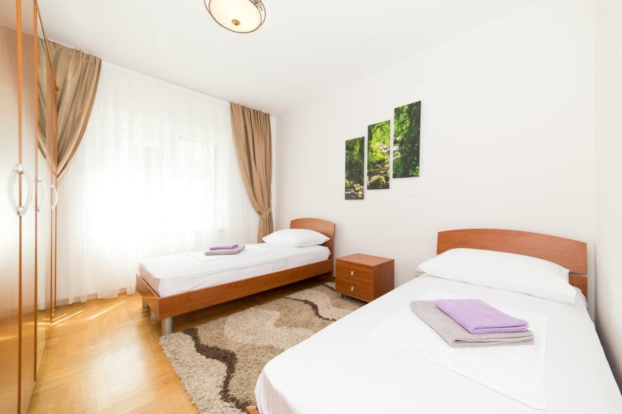 Villa Calluna トロギール エクステリア 写真